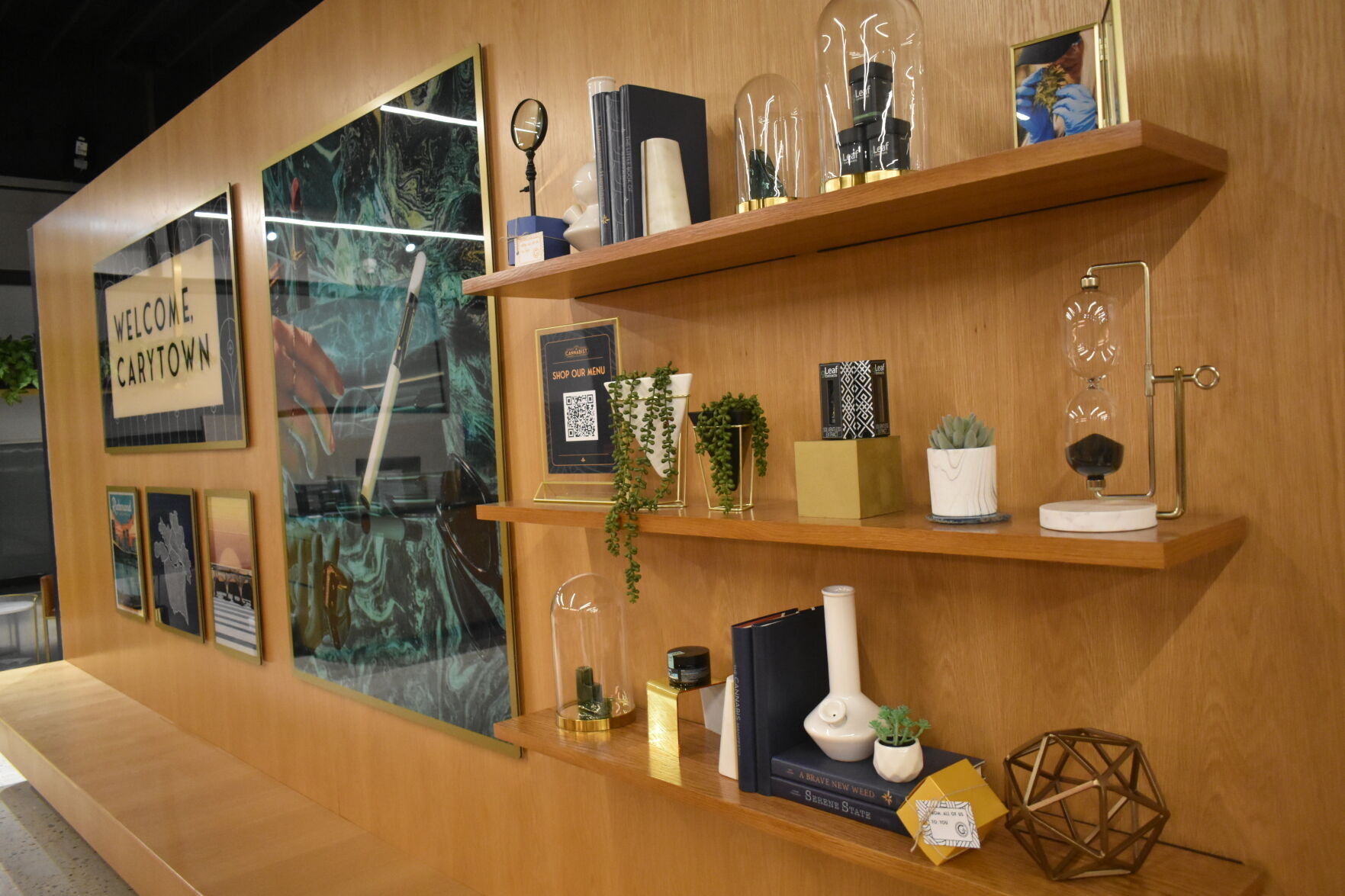 Cannabist display
